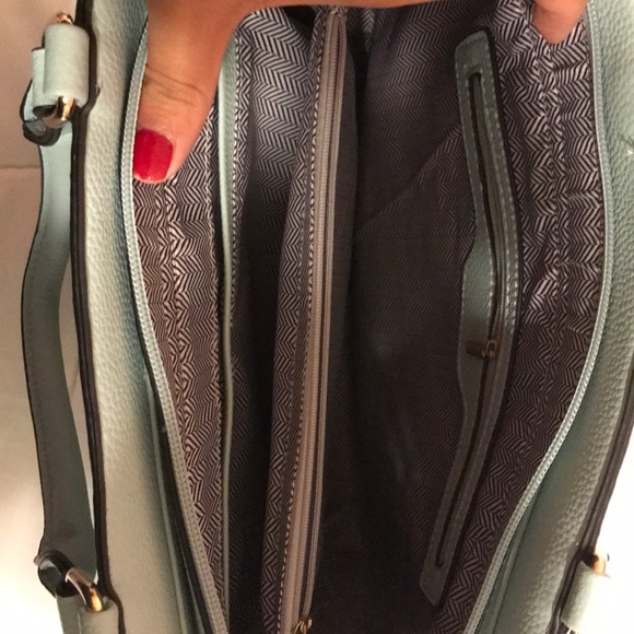 Vegan leather tote - Picture 3 of 8